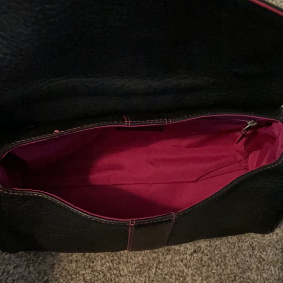 Authentic Cole Haan Handbag in Black - Picture 7 of 8